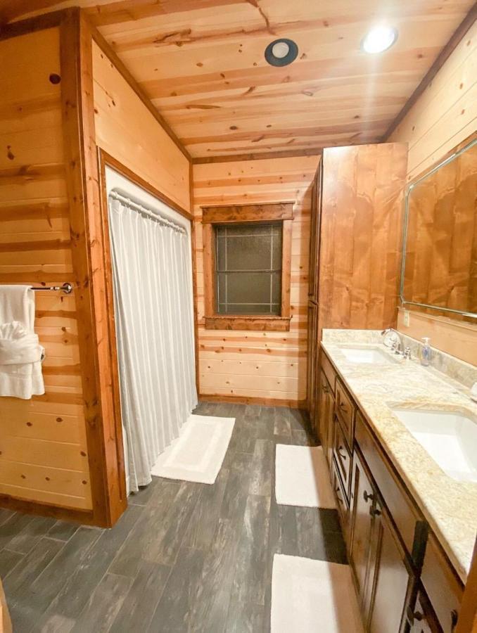 Stone Mountain Lodge 5000Sqft 6 Bed Game Room Pool Table Hot Tub 布罗肯鲍 外观 照片